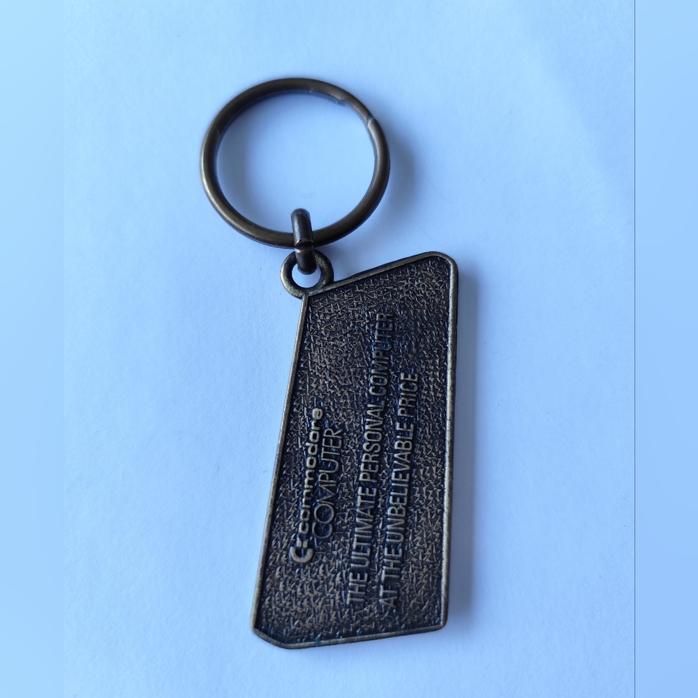 Vintage COMMODORE Computer Keyboard Keychain Rare - Picture 2 of 5